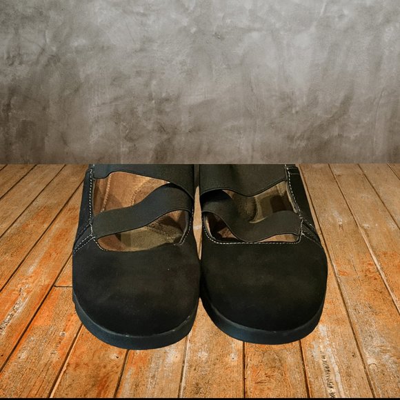 Comfortable Black Women's Shoes - Picture 5 of 8